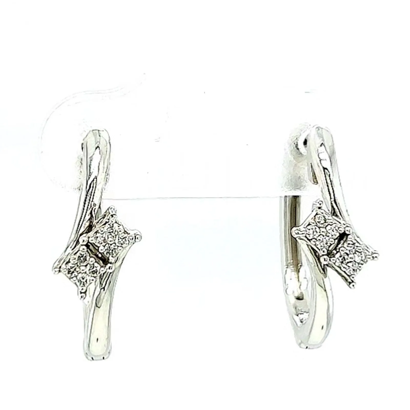 Tango Sterling Silver Round Brilliant Cut with 0.06 Carat tw of Diamonds Hoop Earrings