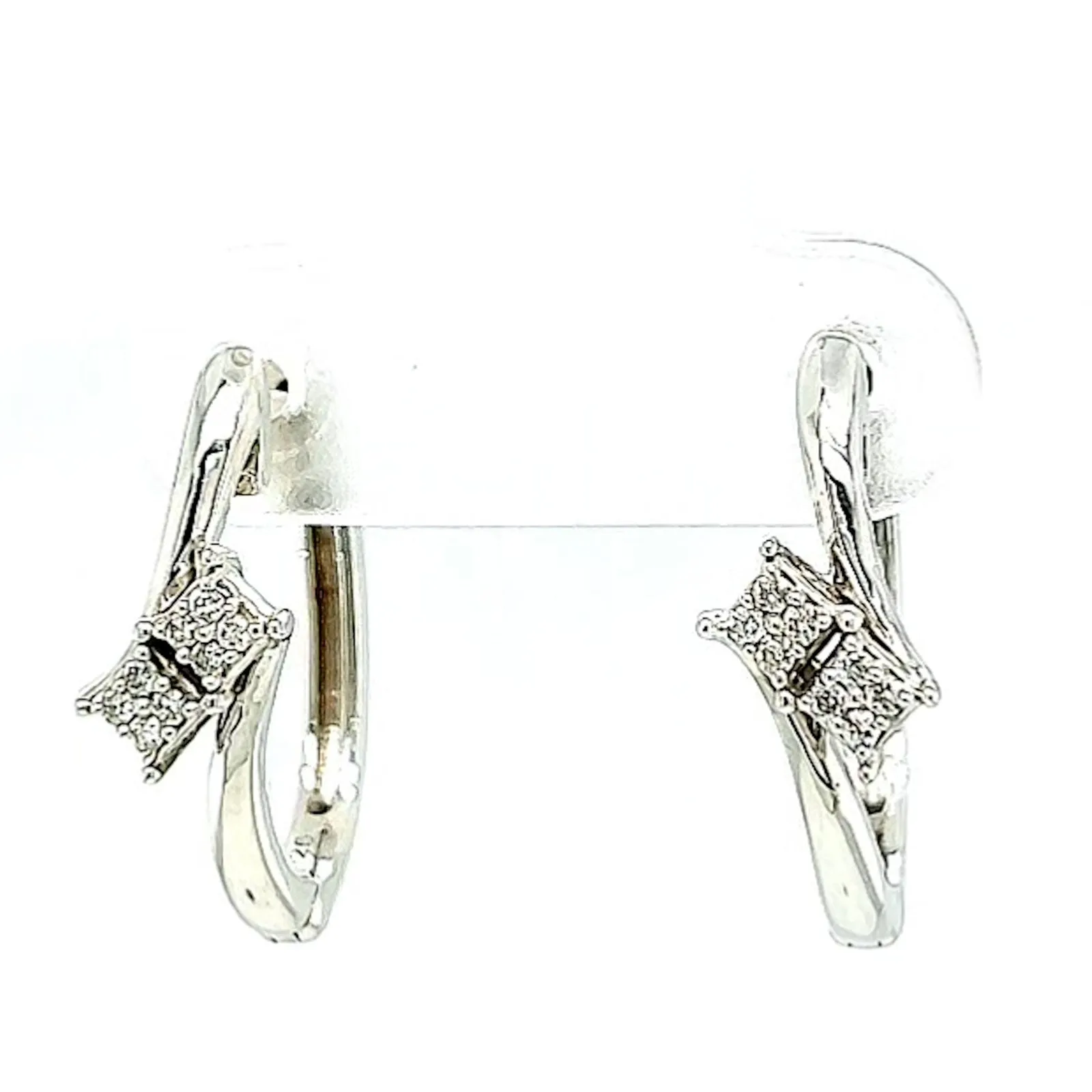 Tango Sterling Silver Round Brilliant Cut with 0.06 Carat tw of Diamonds Hoop Earrings