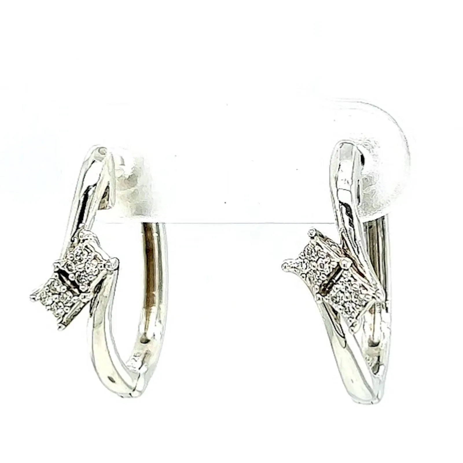 Tango Sterling Silver Round Brilliant Cut with 0.06 Carat tw of Diamonds Hoop Earrings