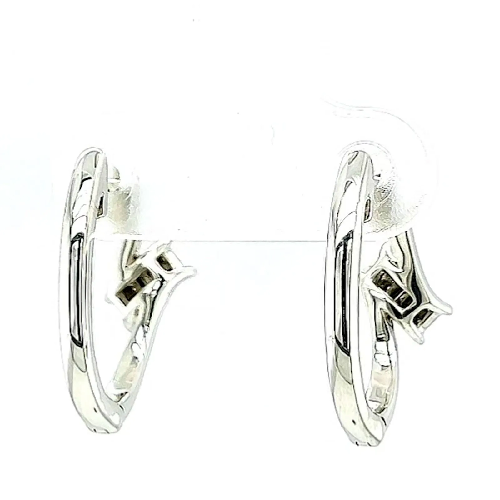 Tango Sterling Silver Round Brilliant Cut with 0.06 Carat tw of Diamonds Hoop Earrings