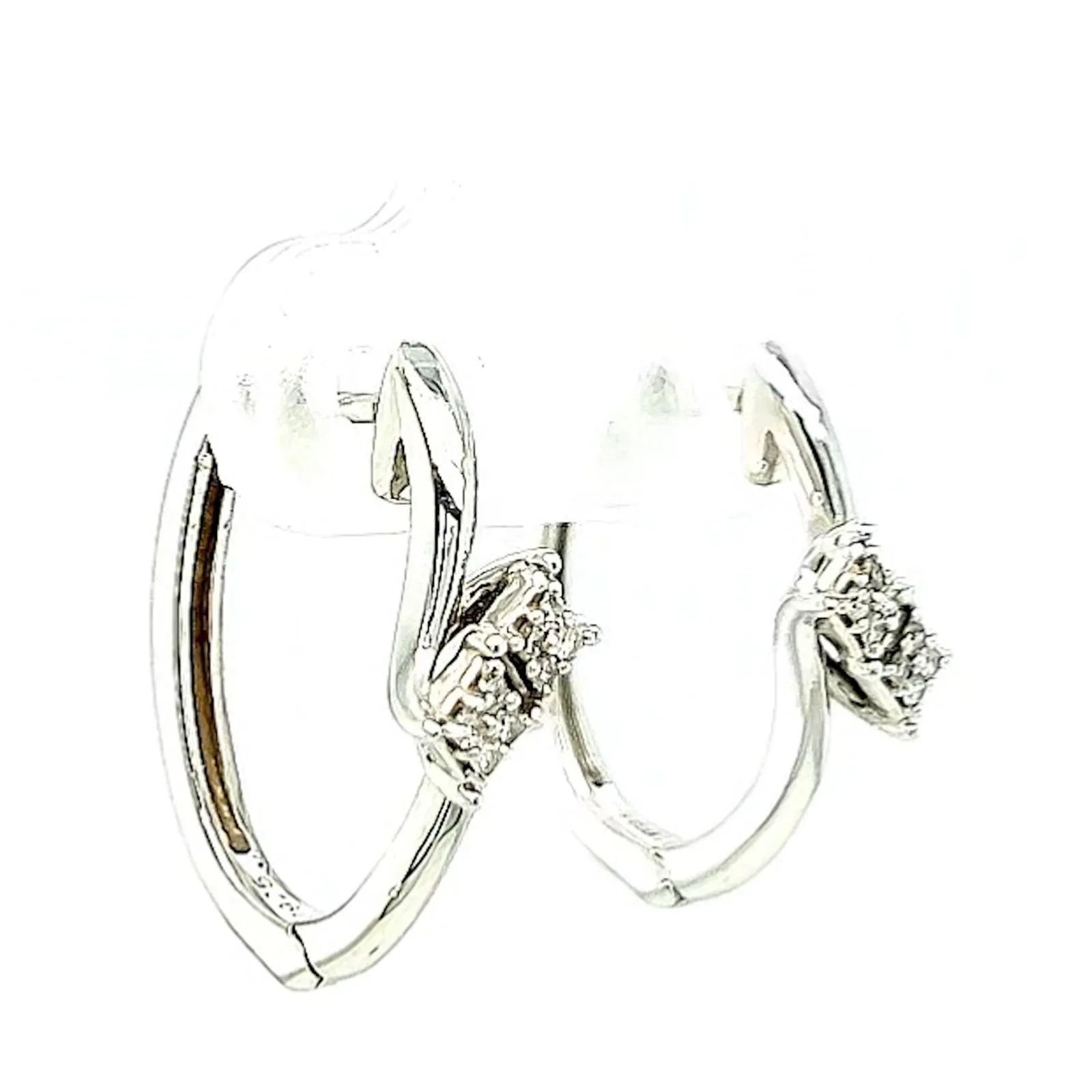 Tango Sterling Silver Round Brilliant Cut with 0.06 Carat tw of Diamonds Hoop Earrings