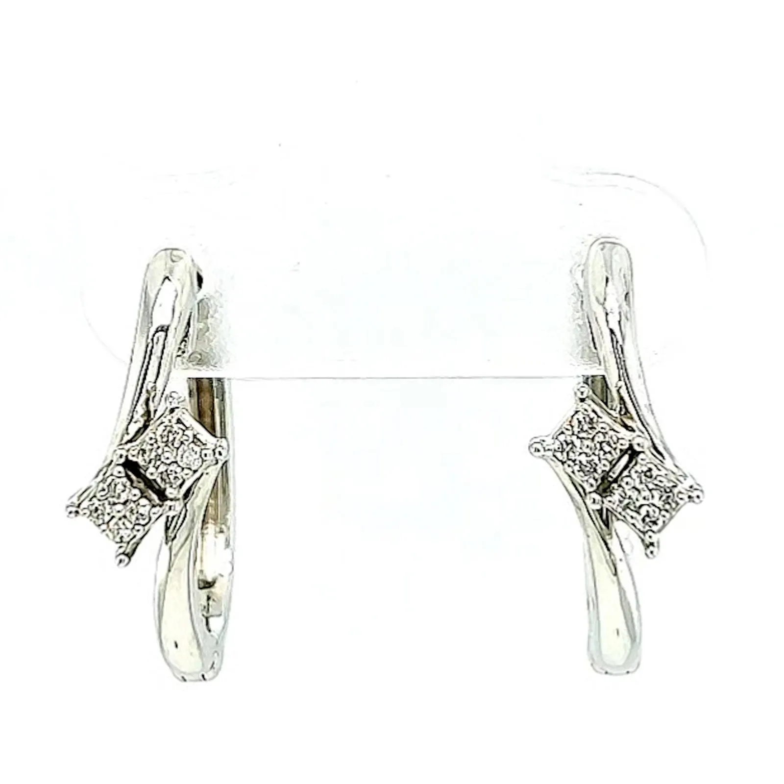 Tango Sterling Silver Round Brilliant Cut with 0.06 Carat tw of Diamonds Hoop Earrings
