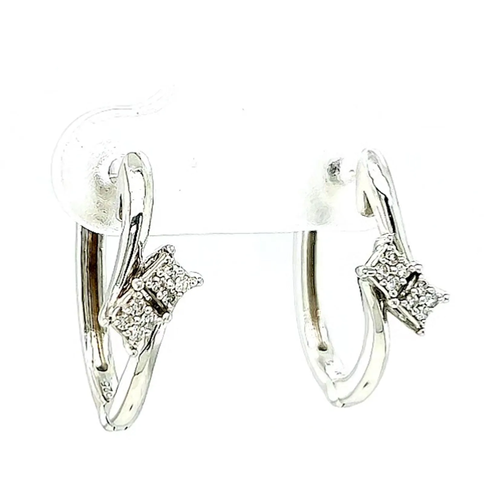 Tango Sterling Silver Round Brilliant Cut with 0.06 Carat tw of Diamonds Hoop Earrings