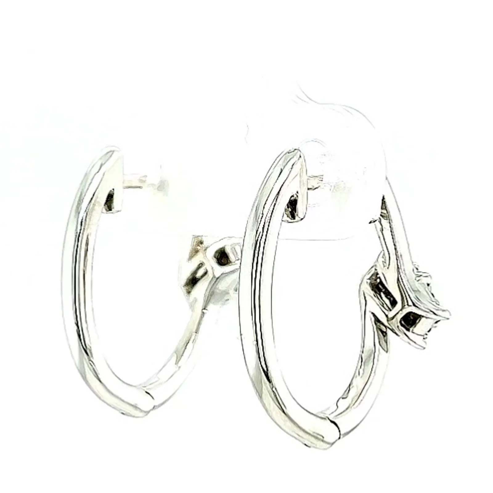 Tango Sterling Silver Round Brilliant Cut with 0.06 Carat tw of Diamonds Hoop Earrings