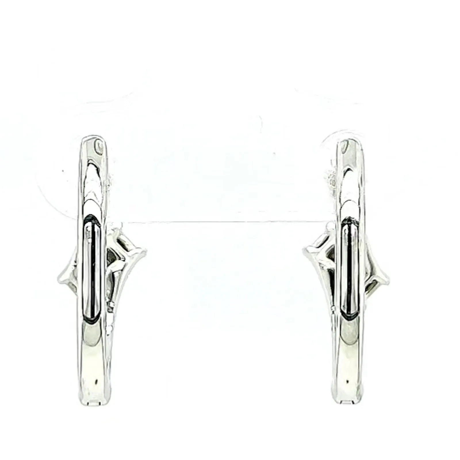 Tango Sterling Silver Round Brilliant Cut with 0.06 Carat tw of Diamonds Hoop Earrings