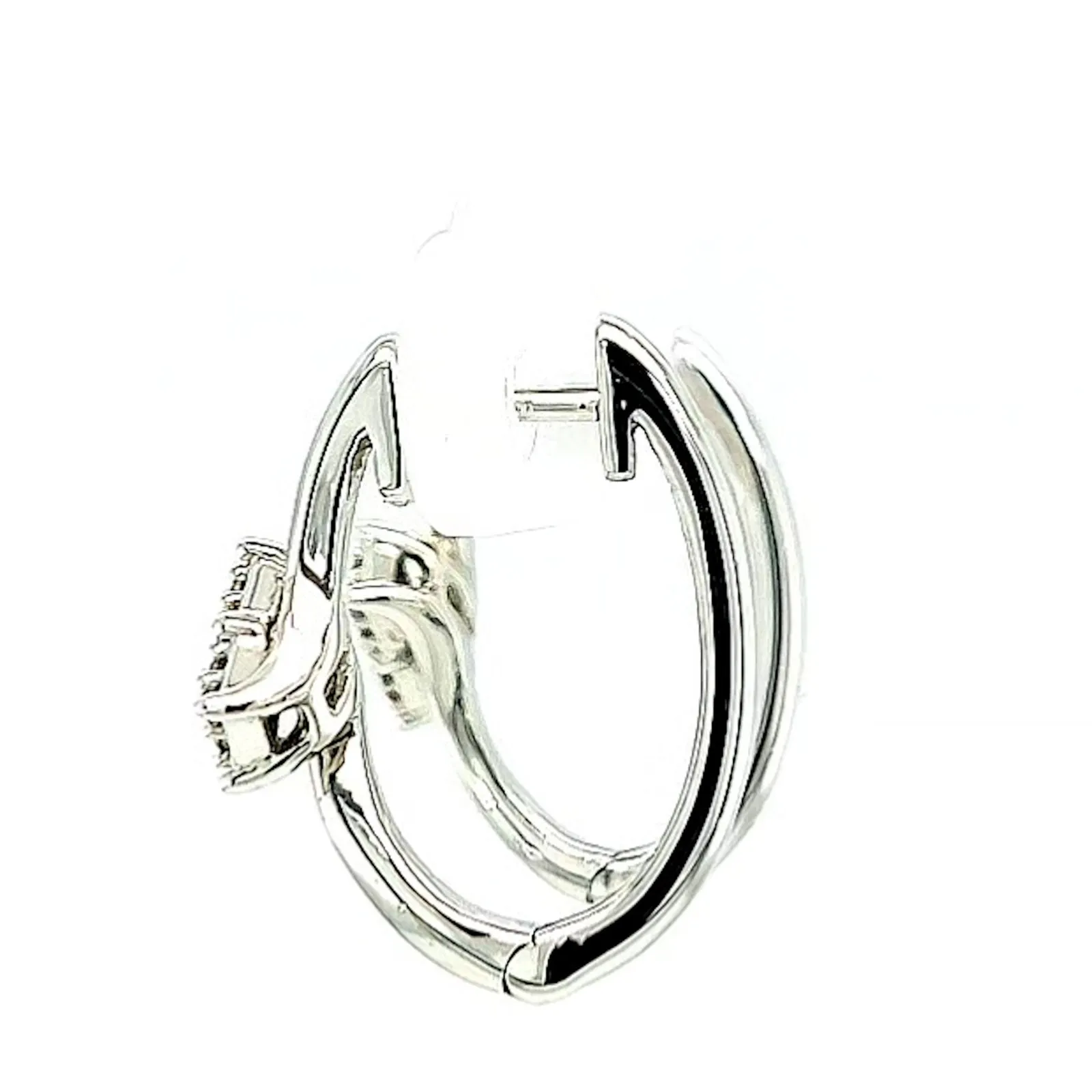 Tango Sterling Silver Round Brilliant Cut with 0.06 Carat tw of Diamonds Hoop Earrings