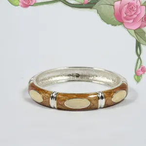 WOMEN MODERN CLUTCH BANGLE