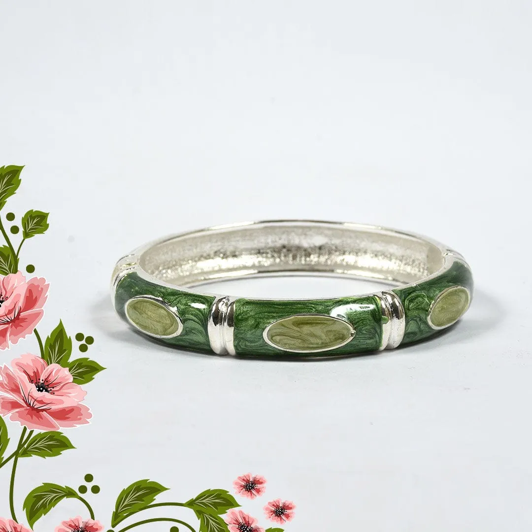 WOMEN MODERN CLUTCH BANGLE